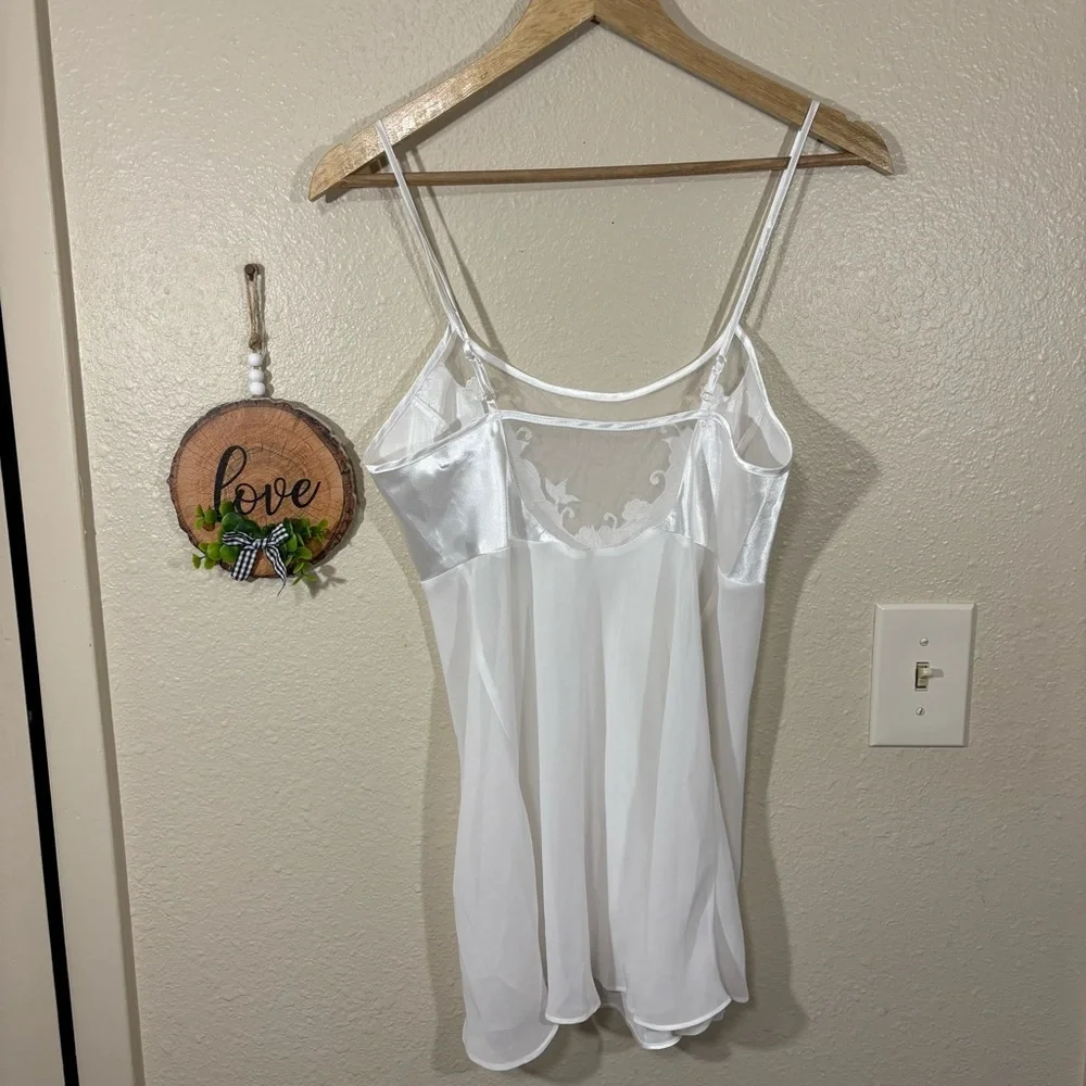Seductive Wear by Cinema Exoile White Mesh Satin Nightie Bridal Set Size S